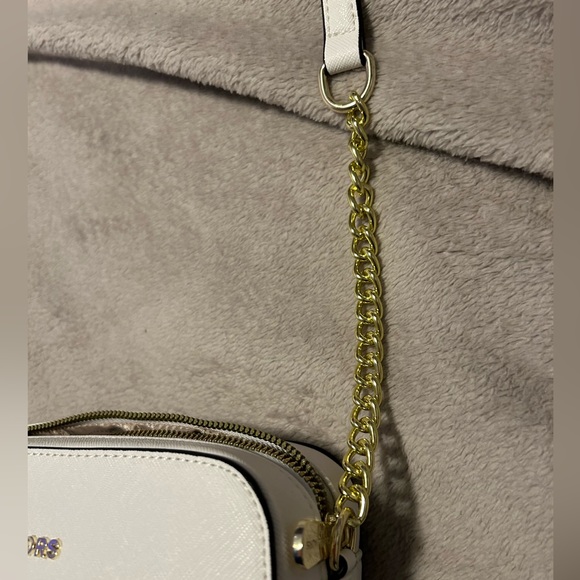 Michael Kors Jet Set Medium Crossbody Purse - Picture 4 of 10